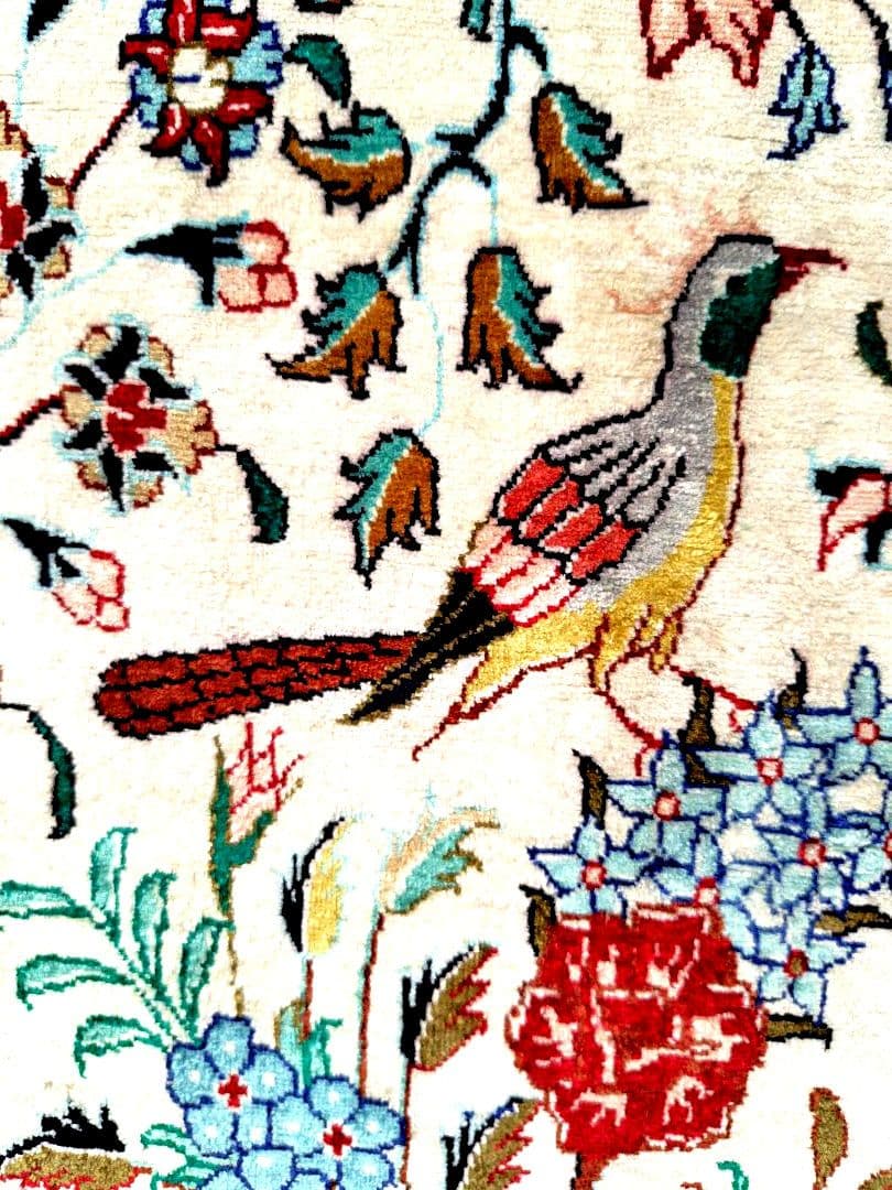 【窓からの眺めは】ペルシャ絨毯　シルク　宮殿　青空　クリスタル　シルク手織り