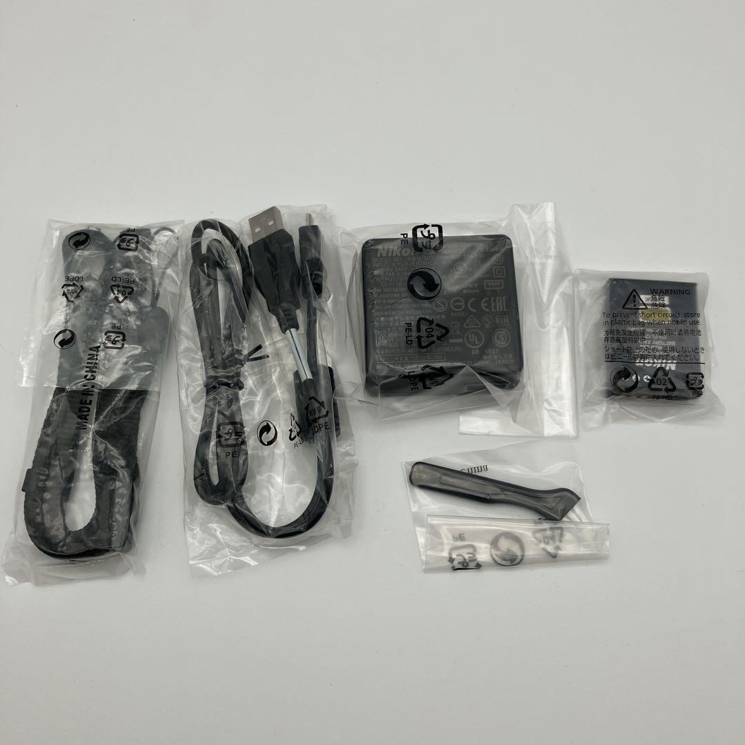 【新品未使用】Nikon COOLPIX W300 デジカメ 防水 WiFi対応