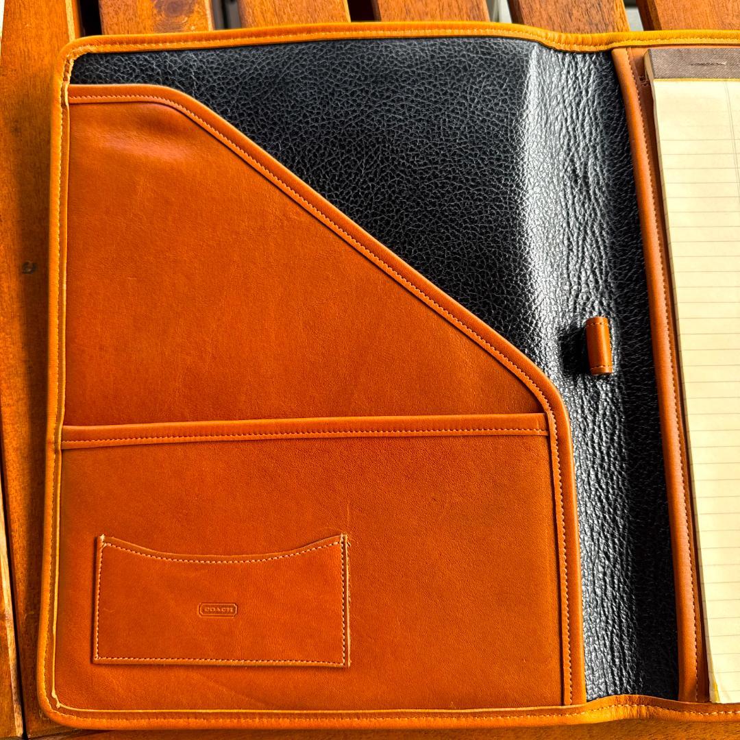 g*y様 新品未使用、自宅保管COACH A4版　レザー ノートパッドブラウン