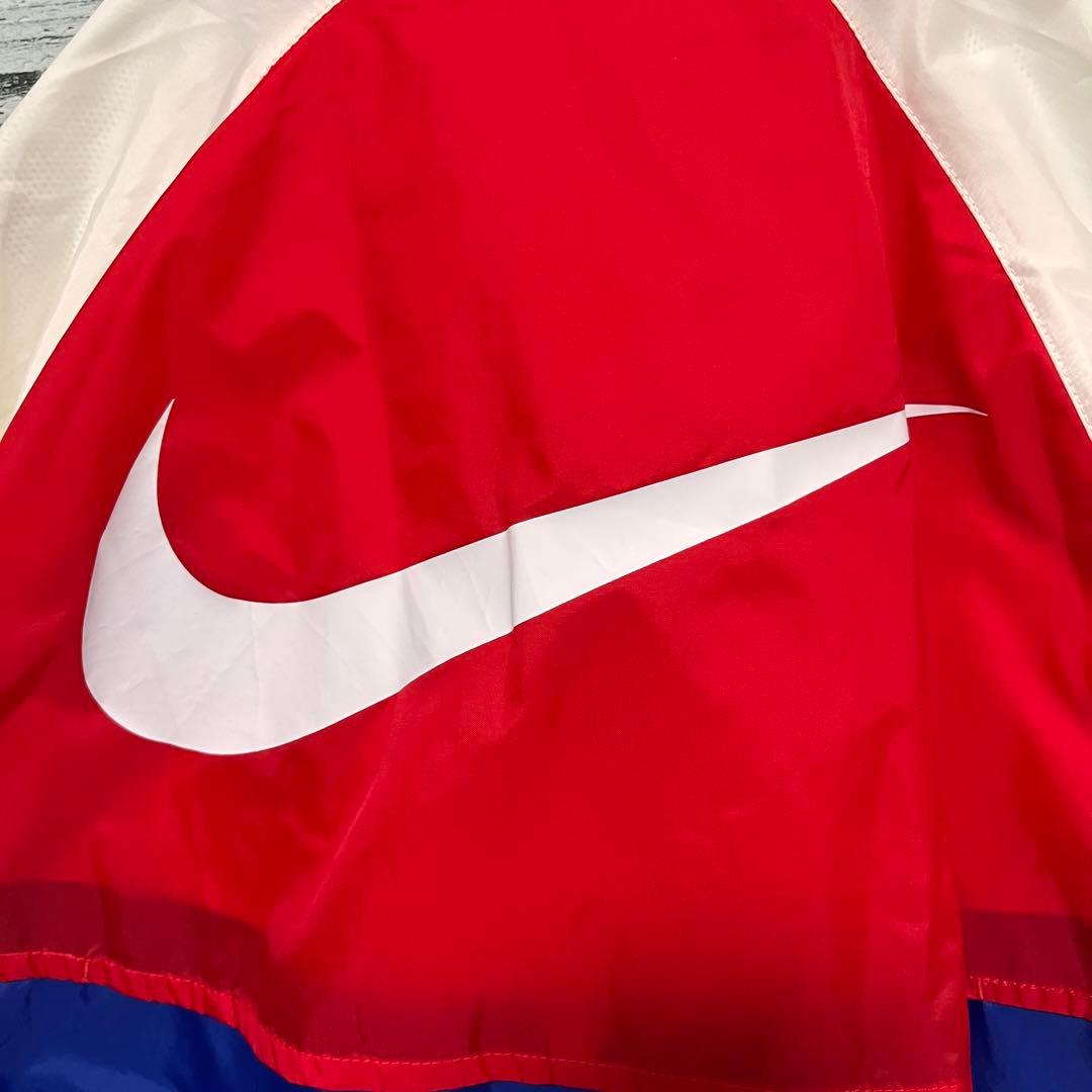 t154【美品】ナイキ 刺繍 ロゴ ナイロンジャケット 伊澤彩織 まひろ 着用