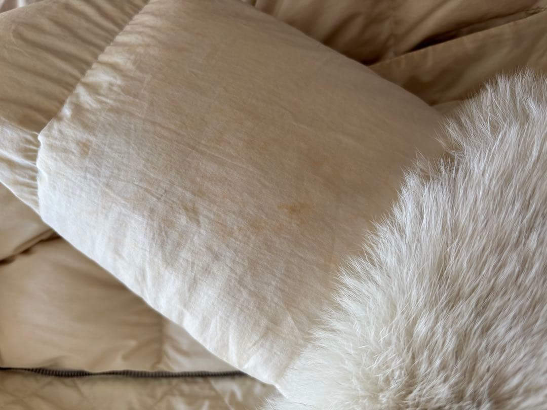 MONCLER フード付きダウンジャケット　袖ファー　オフホワイト　サイズ2