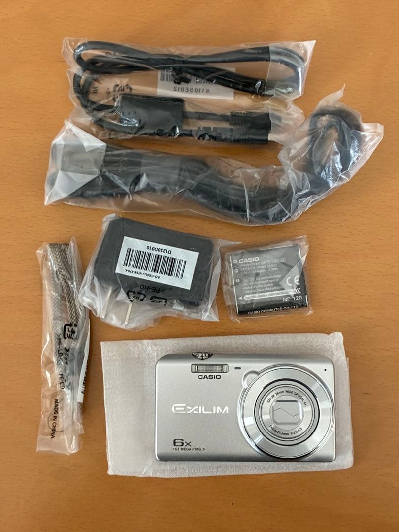 デジタルカメラ CASIO EXILIM EX-ZS33