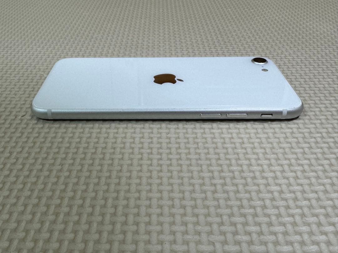 iPhoneSE 第二世代 128GB SIMフリー ジャンク