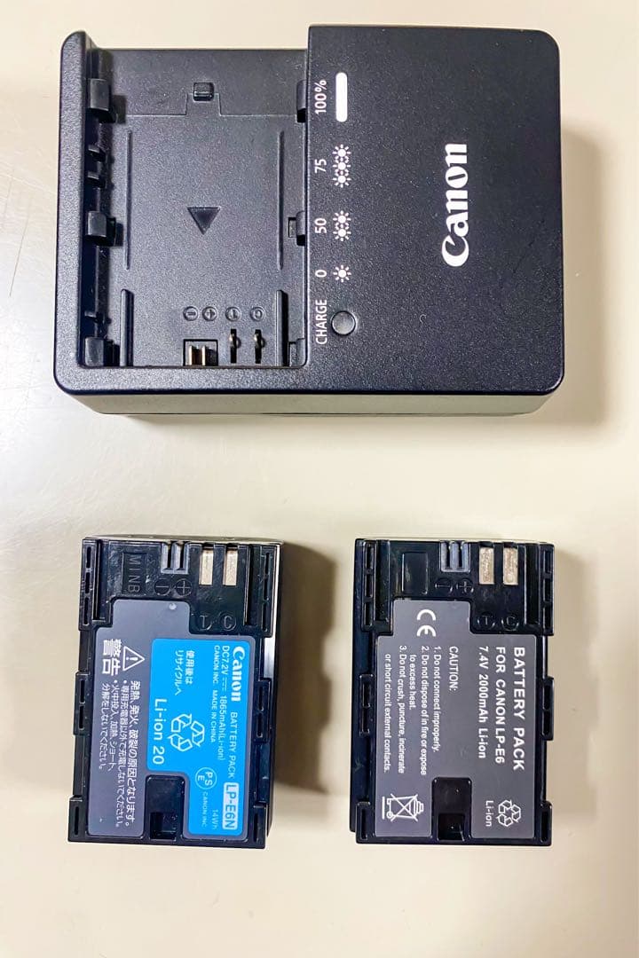 Canon EOS 7D Mark II デジタル一眼レフ