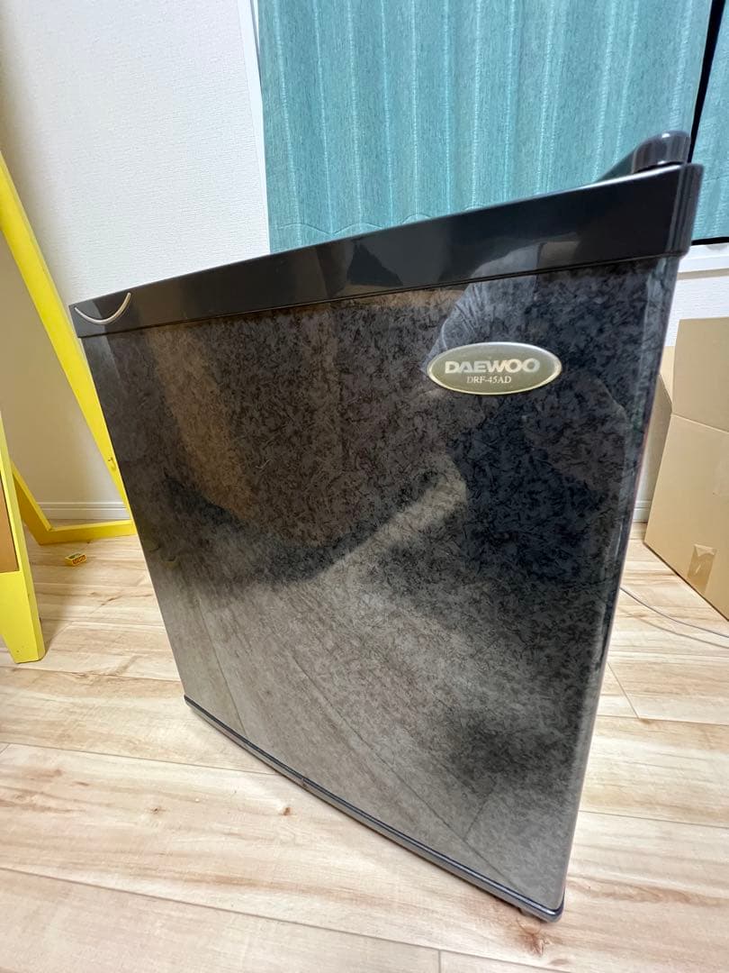 DAEWOO ブラック冷蔵庫 45×45×50 一人暮らし　45L