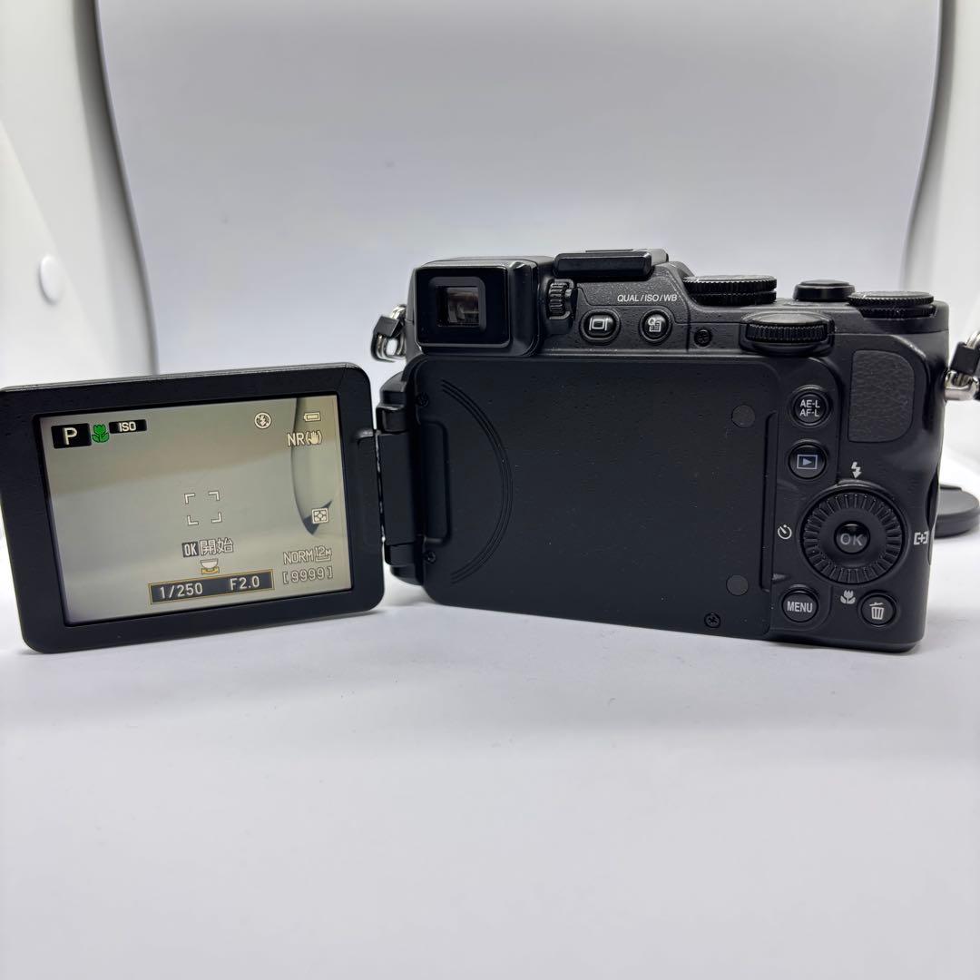 高級コンデジ Nikon COOLPIX P7800