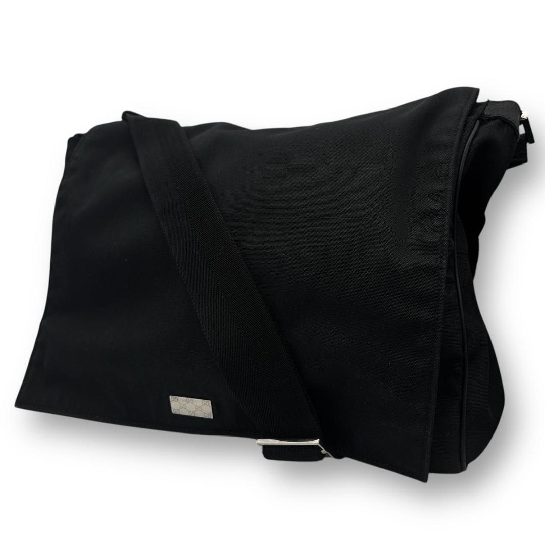 最終値下 GUCCI ロゴ プレート ナイロン メッセンジャーバッグ ブラック