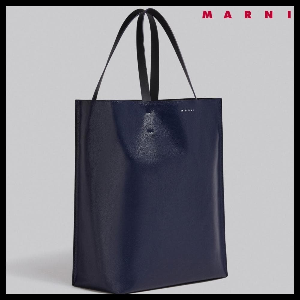 MARNI MUSEO レザートートバッグ　NAVY×BLACK 　O
