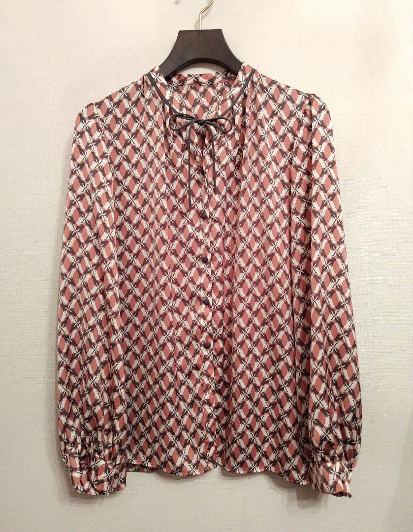 ANAYI アナイ キャットプリントパフスリーブ ブラウス　ピンク系　38