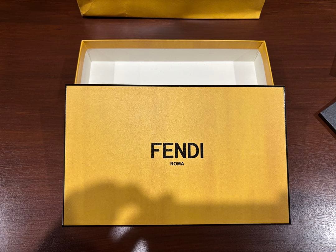 FENDI フェンディ　　財布　長財布