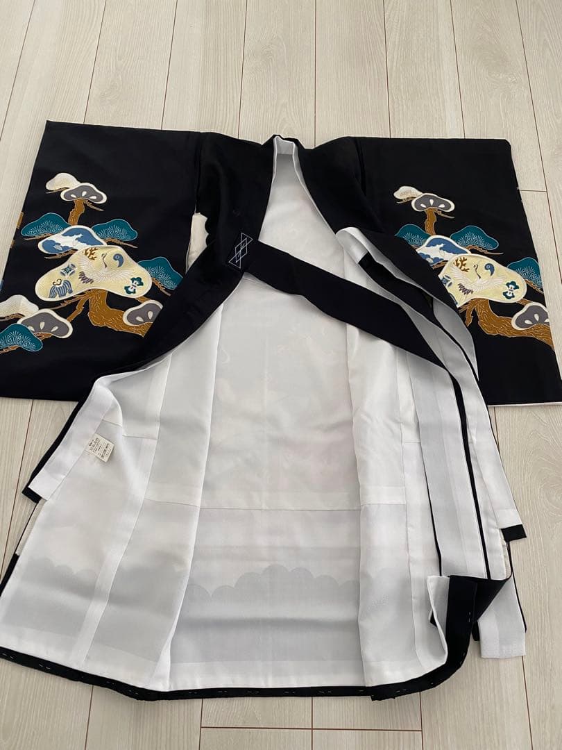 お宮参り 着物 男の子 産着 黒 兜 巻物 松 鶴 正絹 羽織