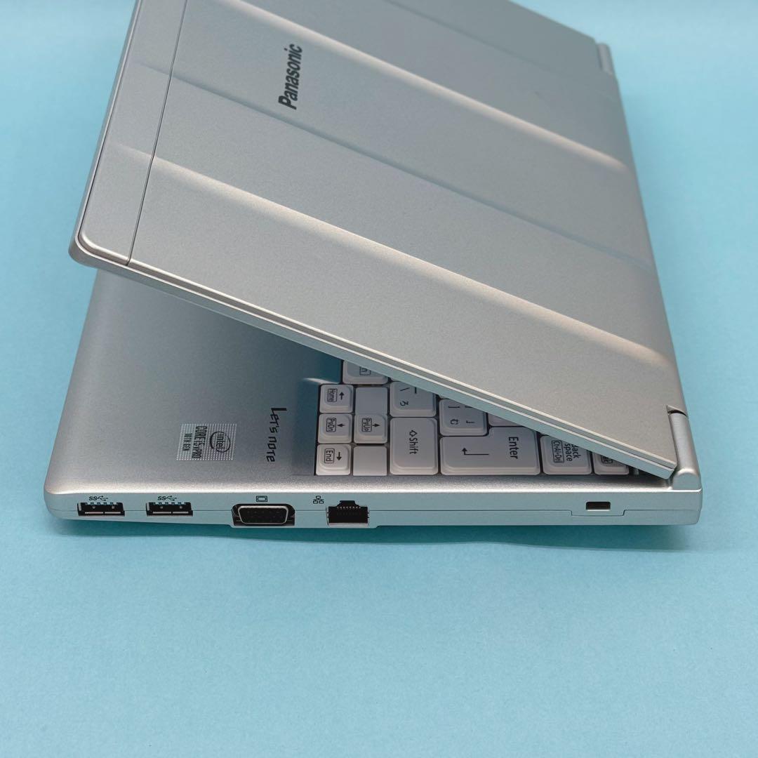 855 準美品 使用130時間 レッツノート SV9 i5 第10世代 8GB