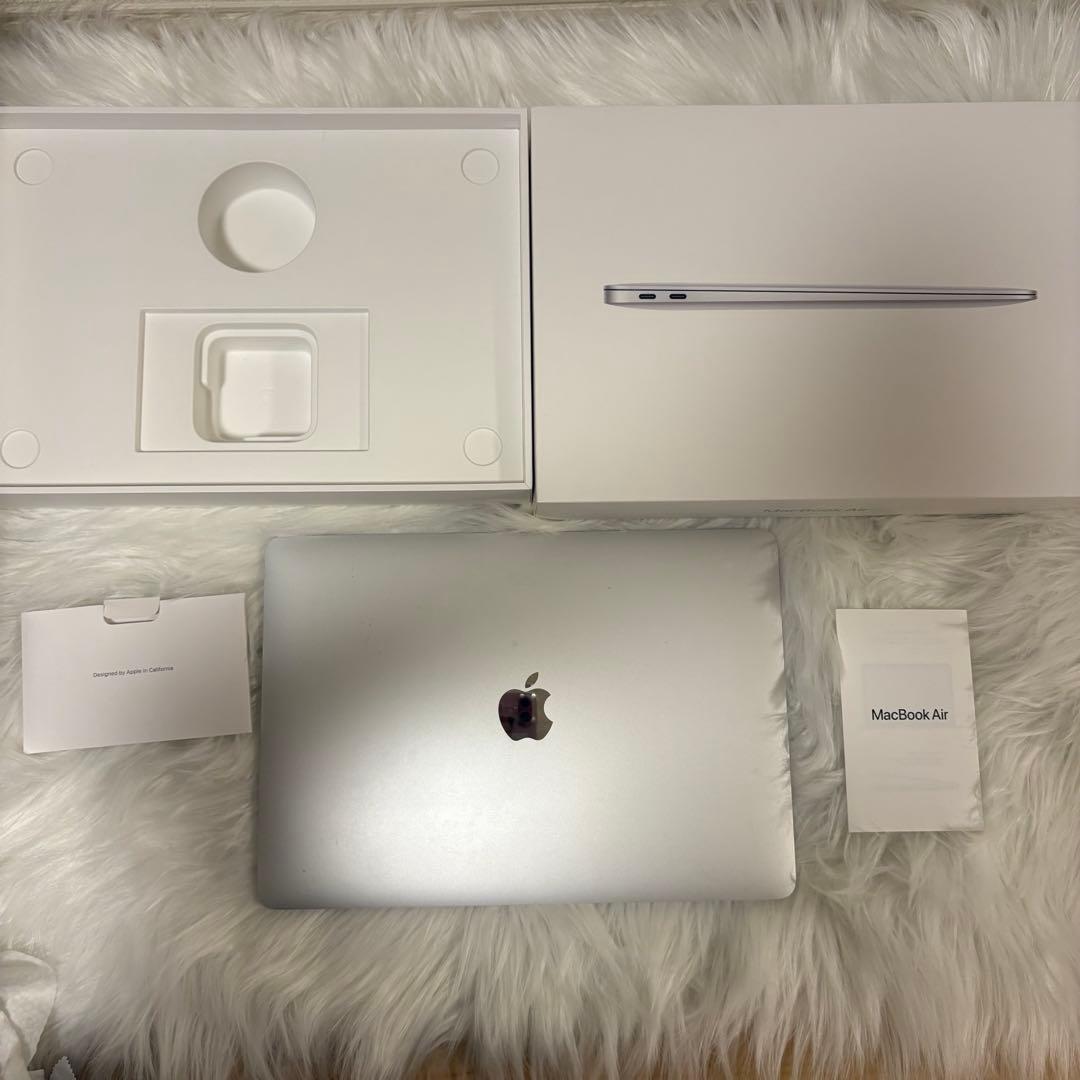 MacBookAir 13inch 8GB / 256GB 値下げ交渉可