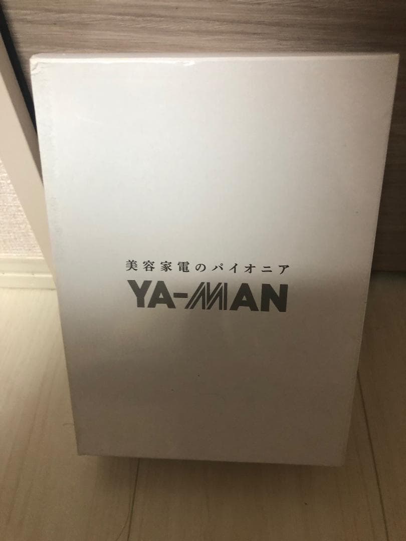 【新品未開封】YA-MAN 美顔器 プラチナホワイトソニック HSI-13