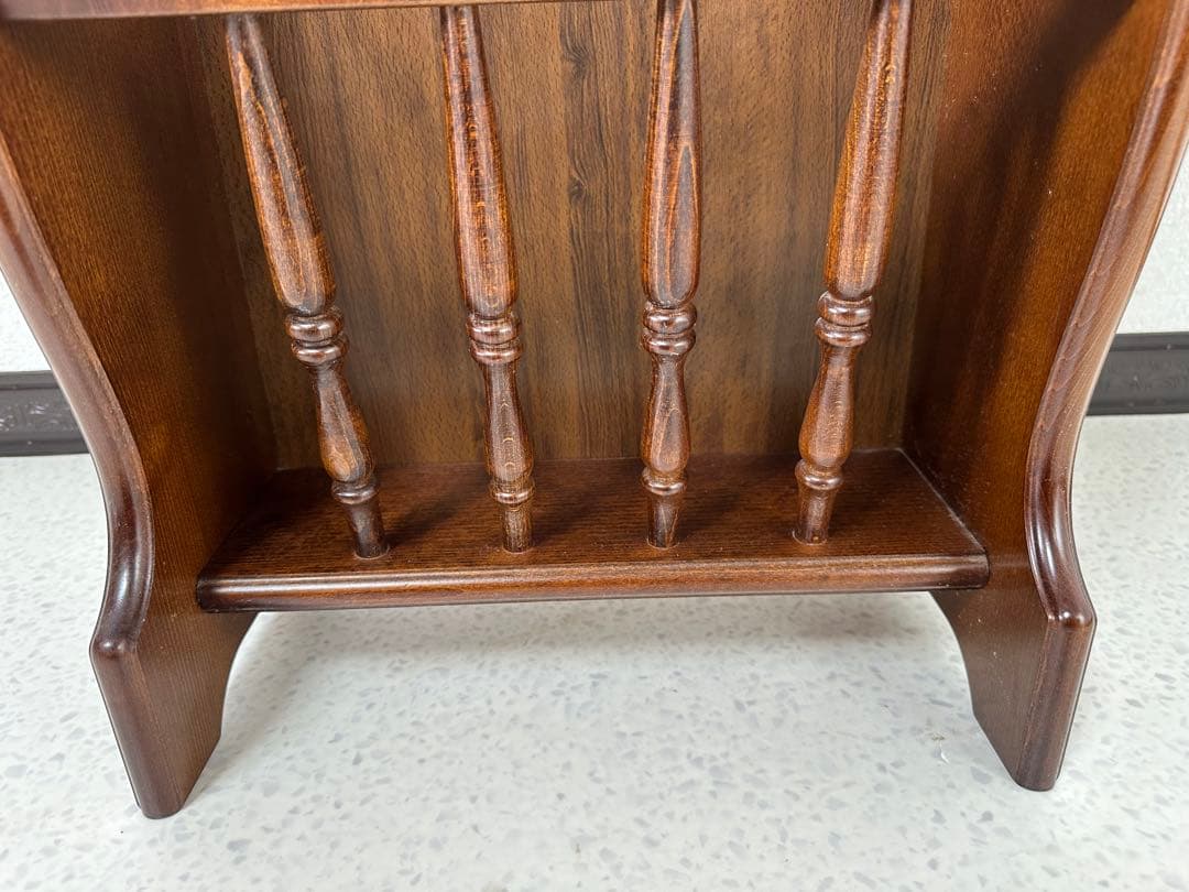 カリモク コロニアル マガジンラック 本棚 電話台 花台 管理No.※i4