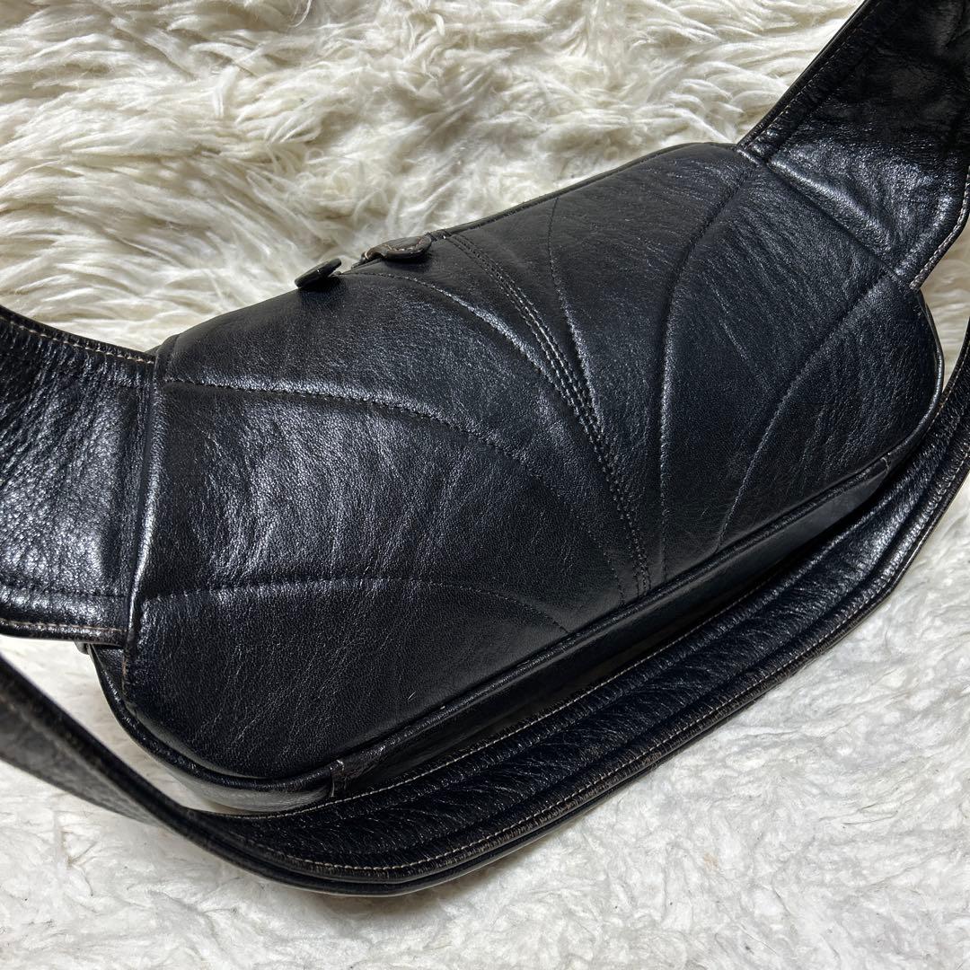 THE FLAT HEAD ホースハイドボディバッグ ブラック