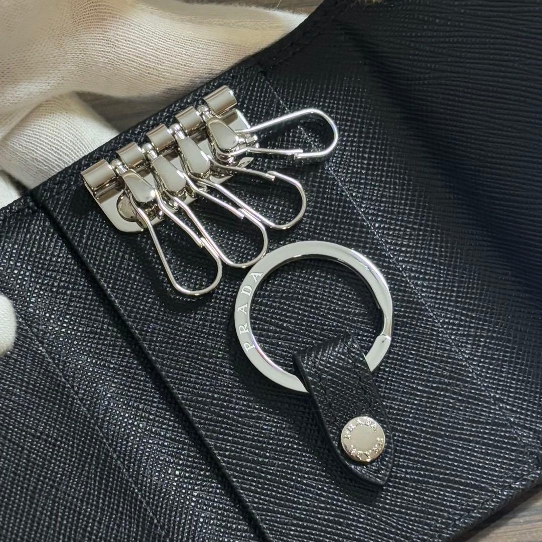 ［現行］プラダ　サフィアーノ　トライアングルロゴ　4連　キーケース　IC確認済み