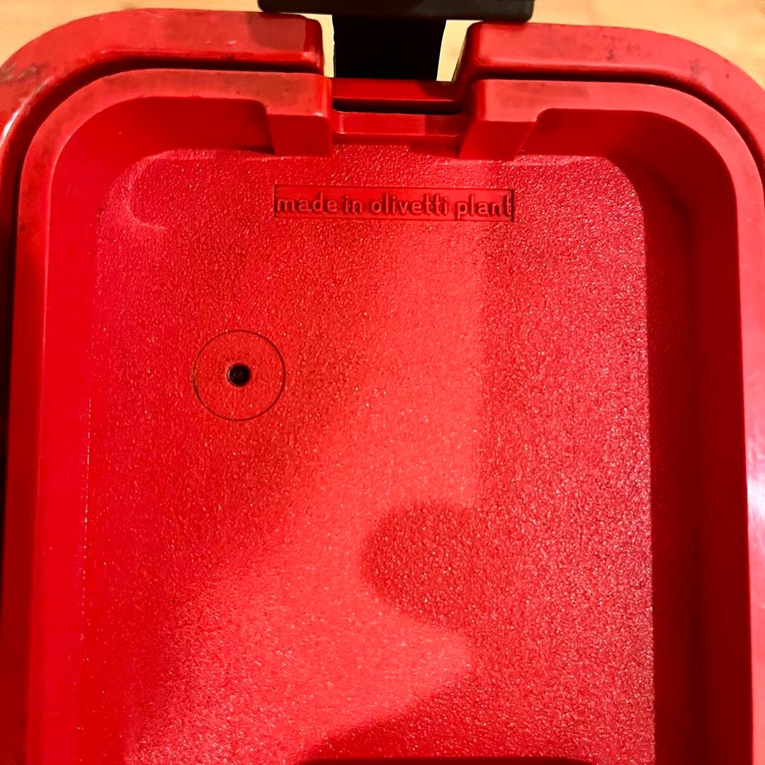 【バレンタイン】オリベッティ　タイプライターOlivetti Valentine