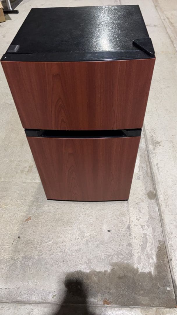 冷凍冷蔵庫　87ℓ 2024年製