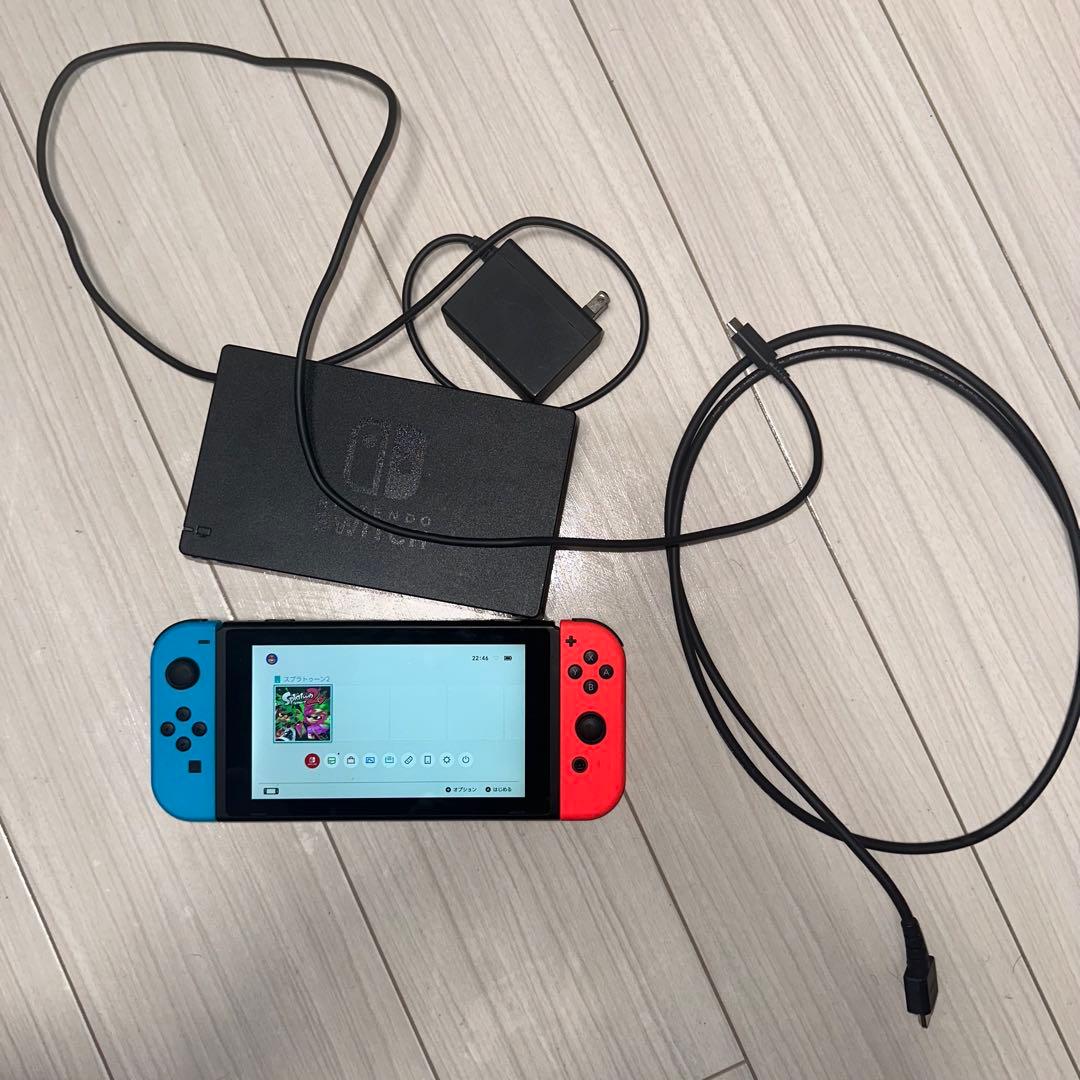 Nintendo Switch 本体と周辺機器