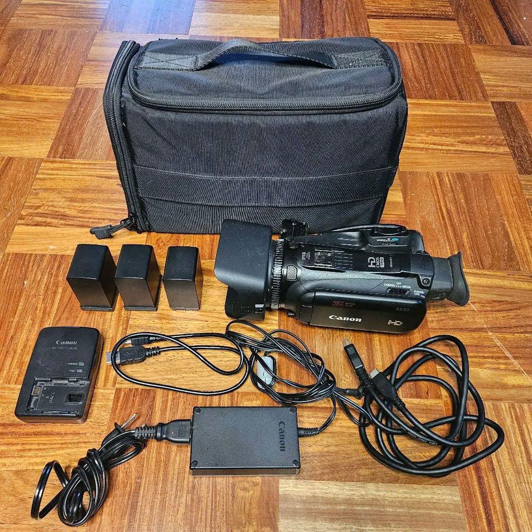 【匿名配送】Canon XA30業務用HDビデオカメラ バッテリー3個ケース付き