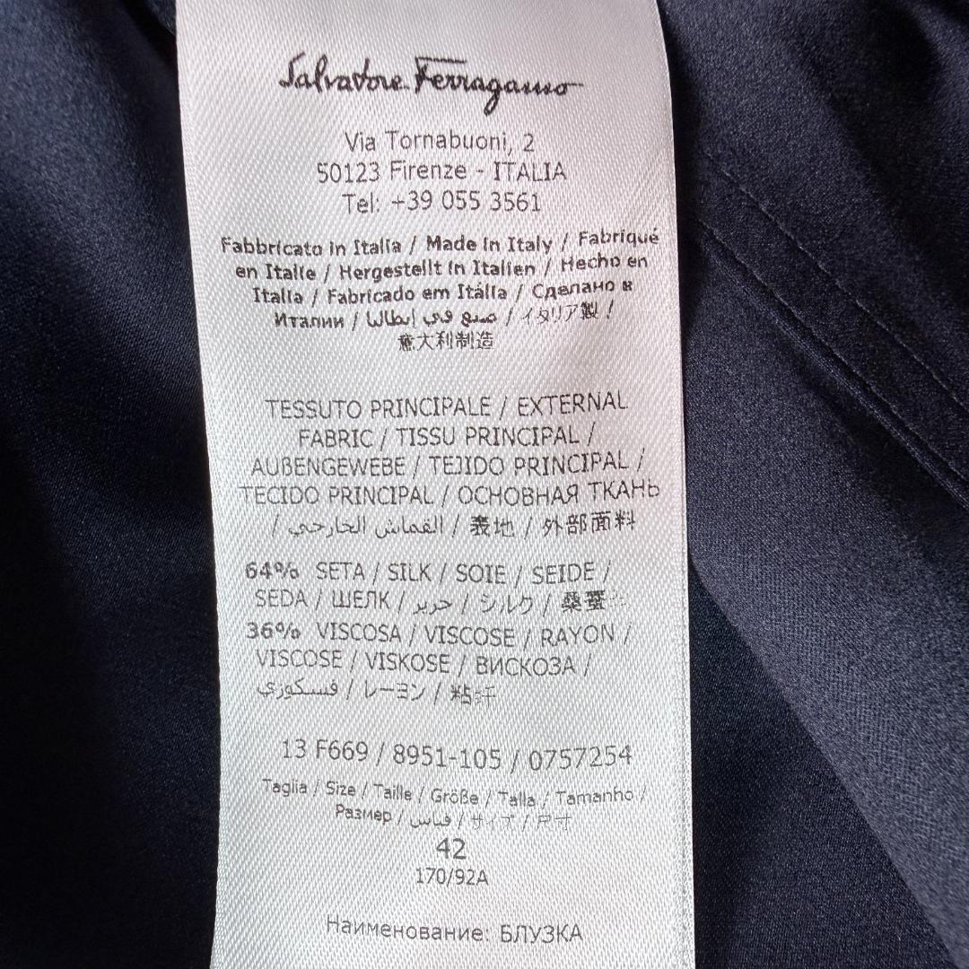 現行✨サルヴァトーレフェラガモ シルクブラウス シャツ 金ボタン