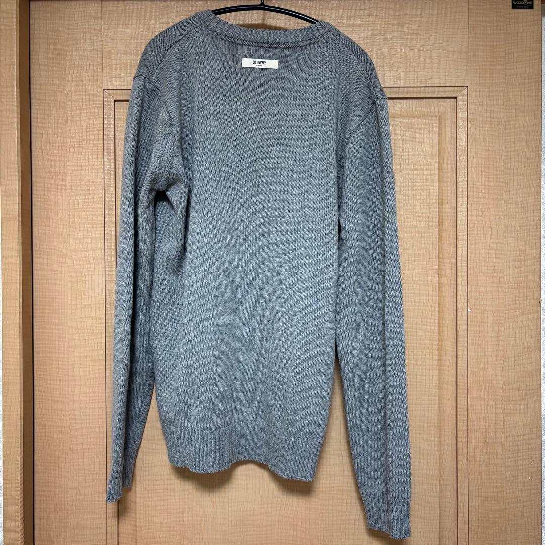 v　glowny Vネックニットのみ1点