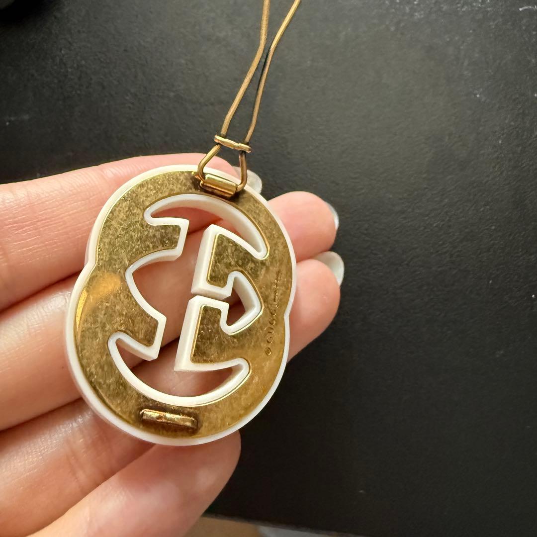 Gucci グッチ　ブローチ