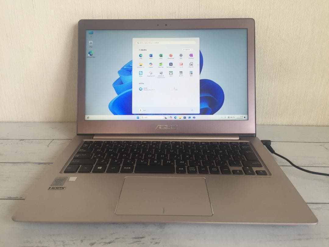 ASUS UX303L 13.3型TFT液晶　薄型・コンパクト ノートパソコン