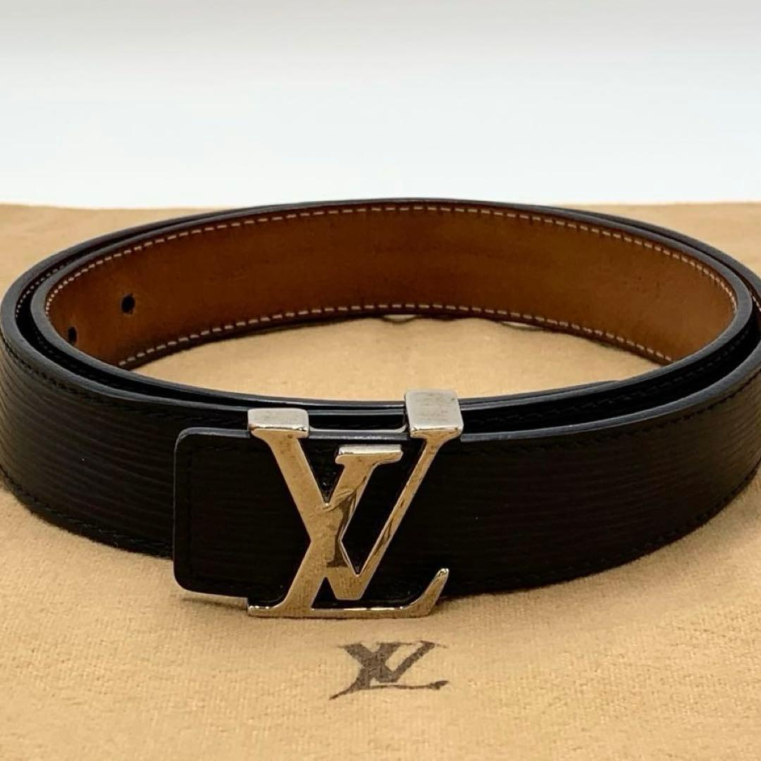 ルイヴィトン ベルト サンチュール LV イニシャル　エピ レザー ブラック