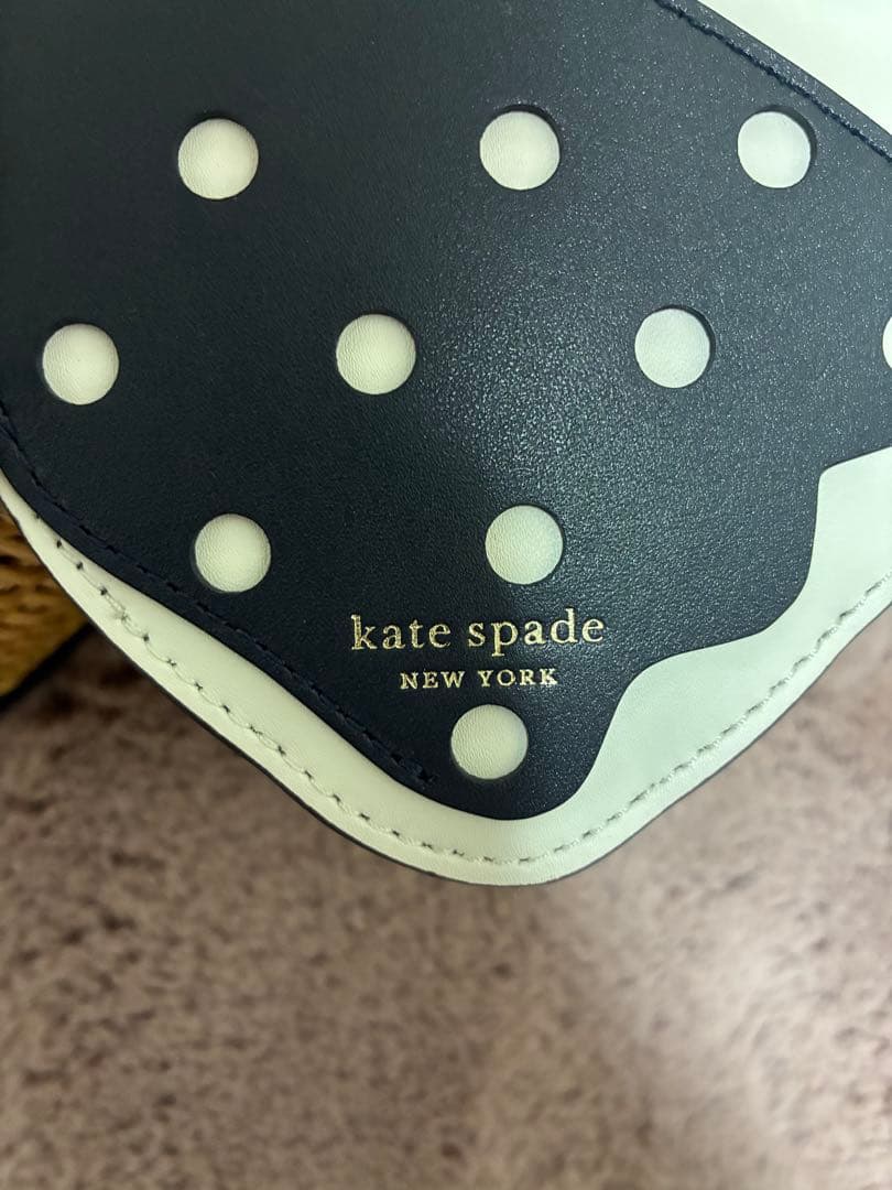 kate spade NEW YORK ケイトスペード　蝶々デザイン　かごバッグ