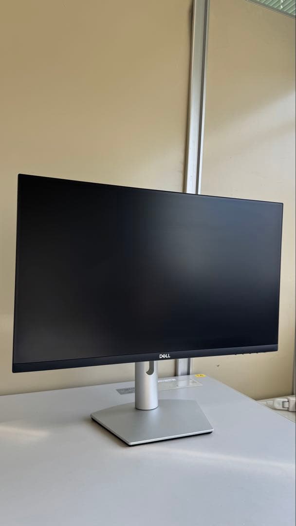 DELL 24インチ　モニター