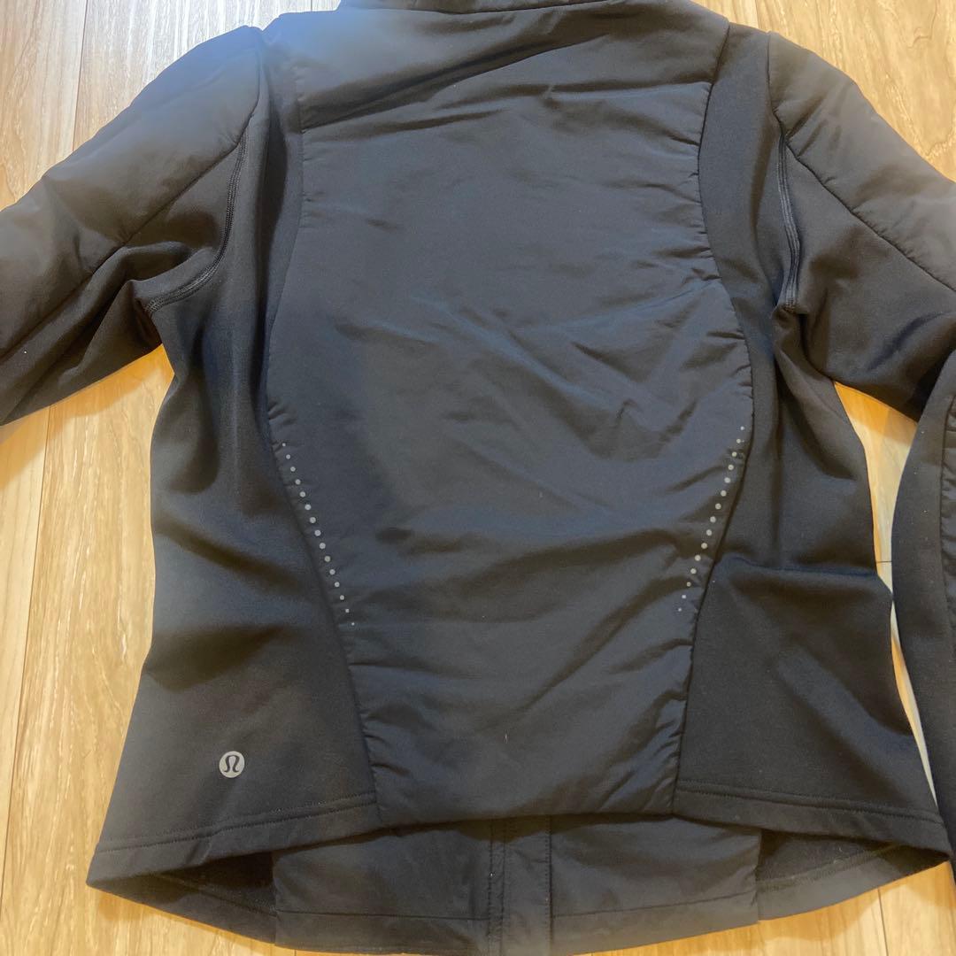 lululemon ジャケット