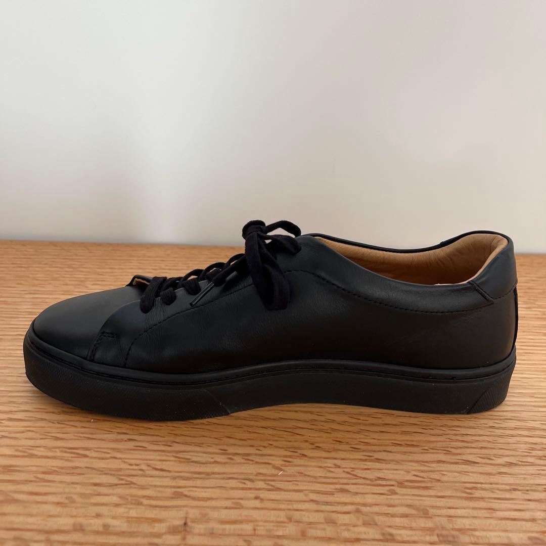 極美品　TOSS トス　チェスター スニーカー　ブラック ビジネス 通勤　通学