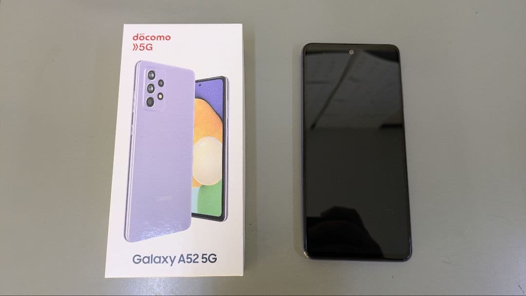 Galaxy A52 5G docomo パープル 背面カバー外れ　ワンオーナー