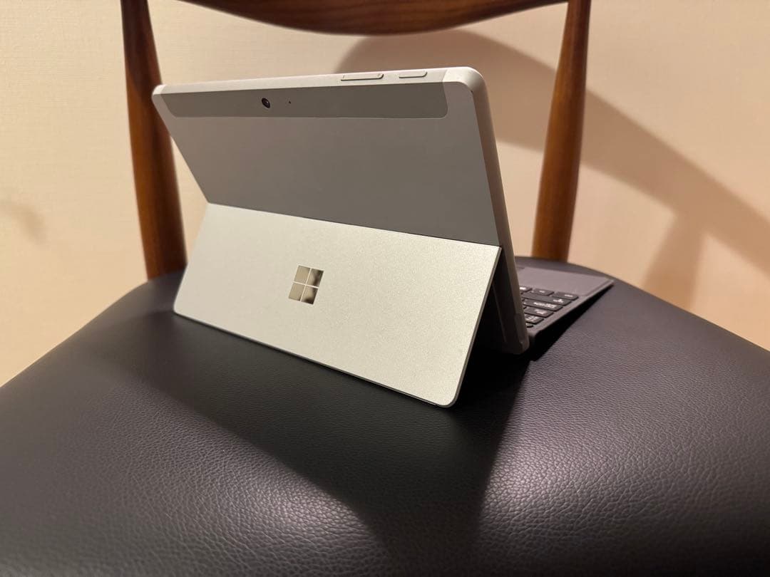 【値下げ中！！】Microsoft Surface シルバー タイプカバー付き