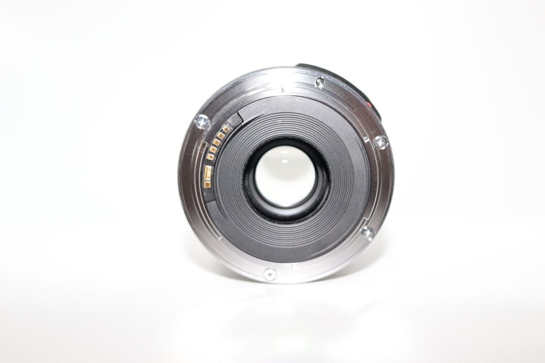 ☆美品【Canon】EF-S 24mm F2.8 IS USM キャノン　単焦点
