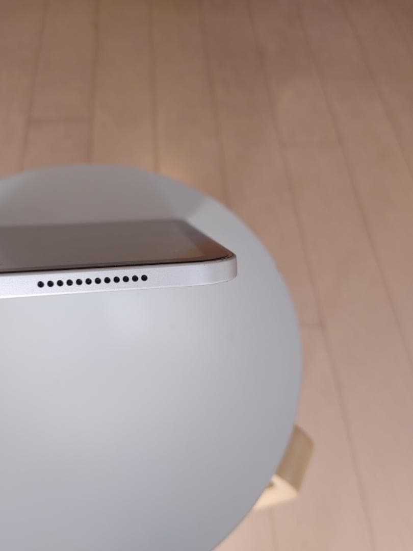 ヒロポン美品Apple iPad 第10世代 シルバー64GBwifi本体