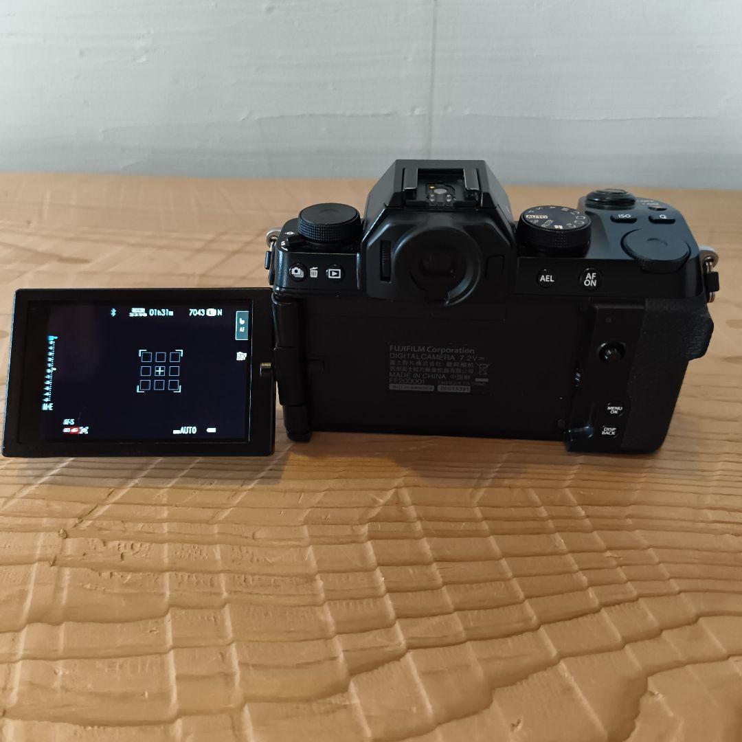 Fujifilm X-S10 ミラーレス一眼カメラ 本体　ダブルズームキット