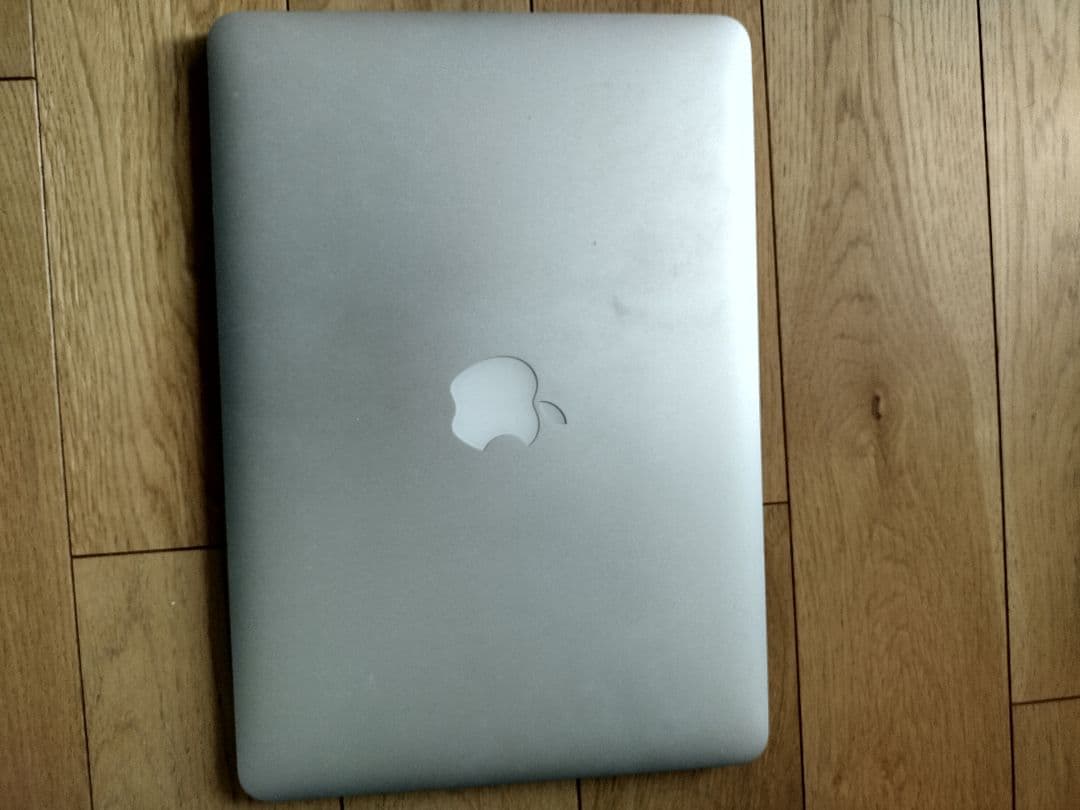MacBook Pro シルバー
