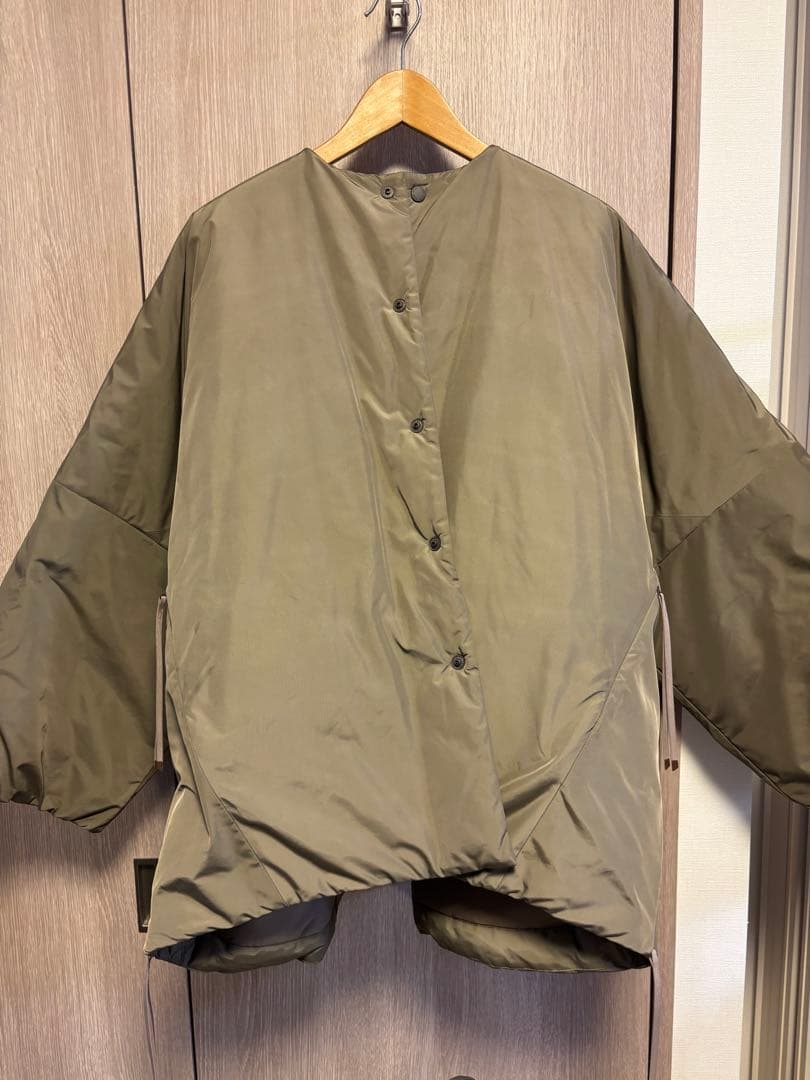 HYKE OXFORD COLLARLESS BIG JACKET ダウン
