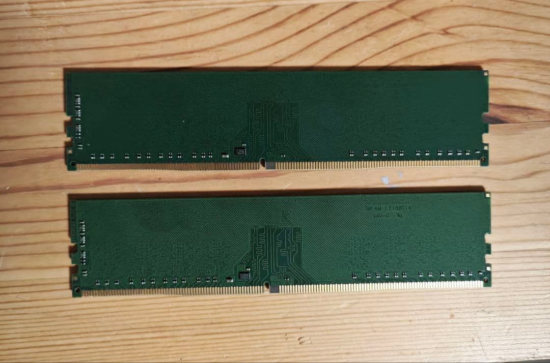 Transcend 16GBx2 DDR4 2666MHz メモリ