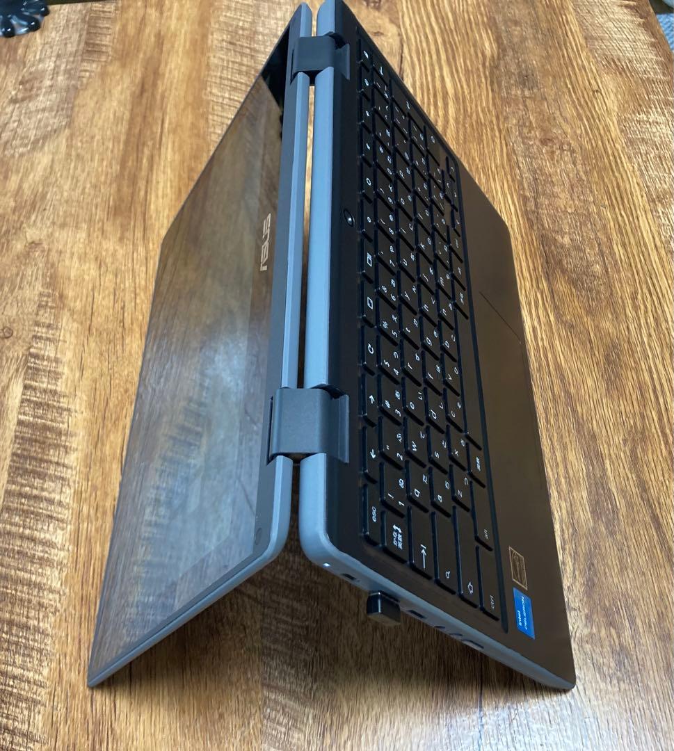 Chromebook本体 ASUS Chromebook CR1100FK