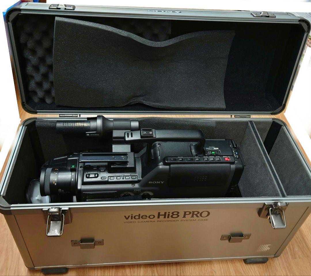 ■【ケース・AC付】SONY　CCD-V5000 Video Hi8PROカメラ