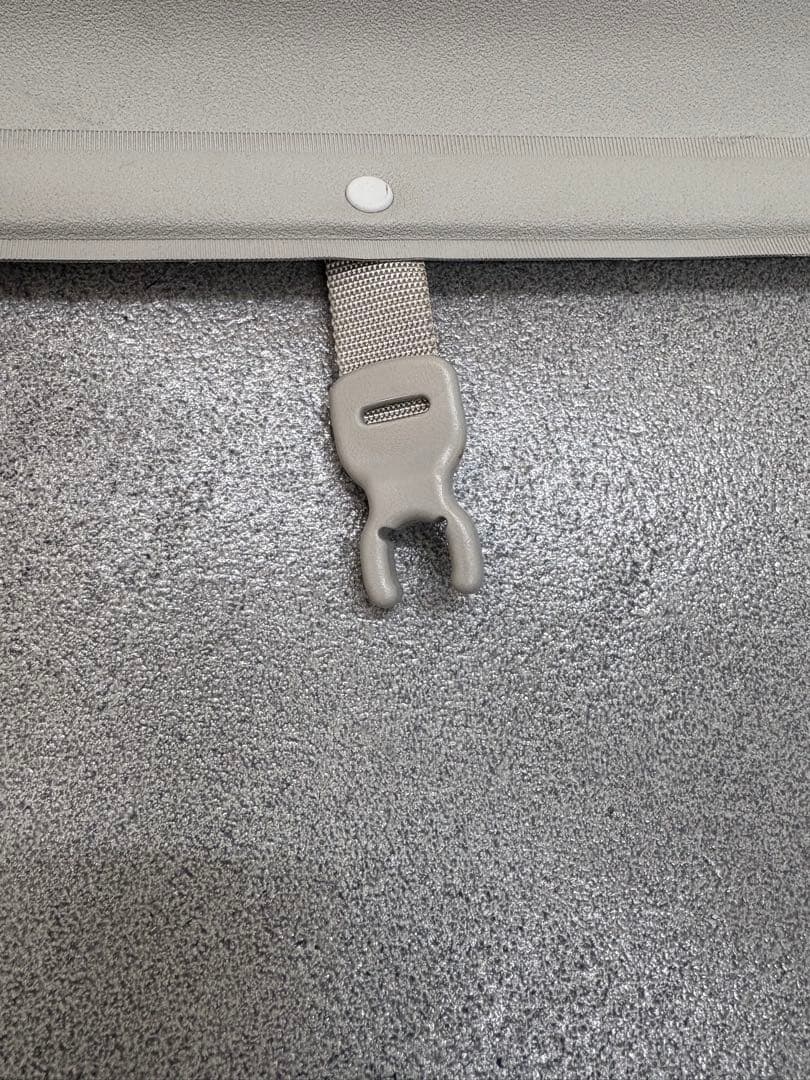 プリウスα 純正 トノカバー