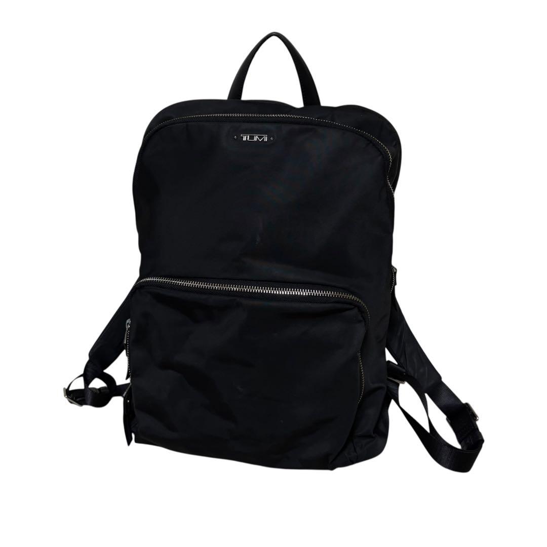 トゥミ　リュック　二室　前面ポケット　シルバー金具　ナイロン　ブラック