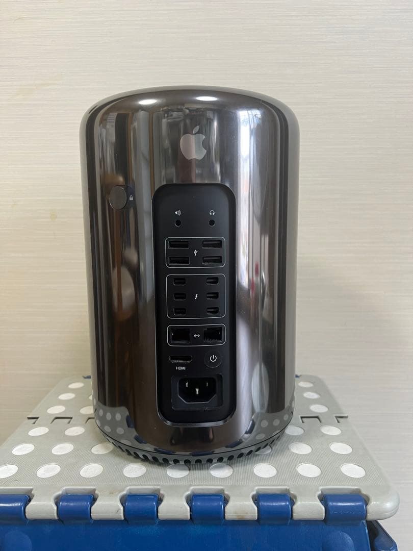 MacPro(Late 2013) 3.5GHz・16GB・512GB