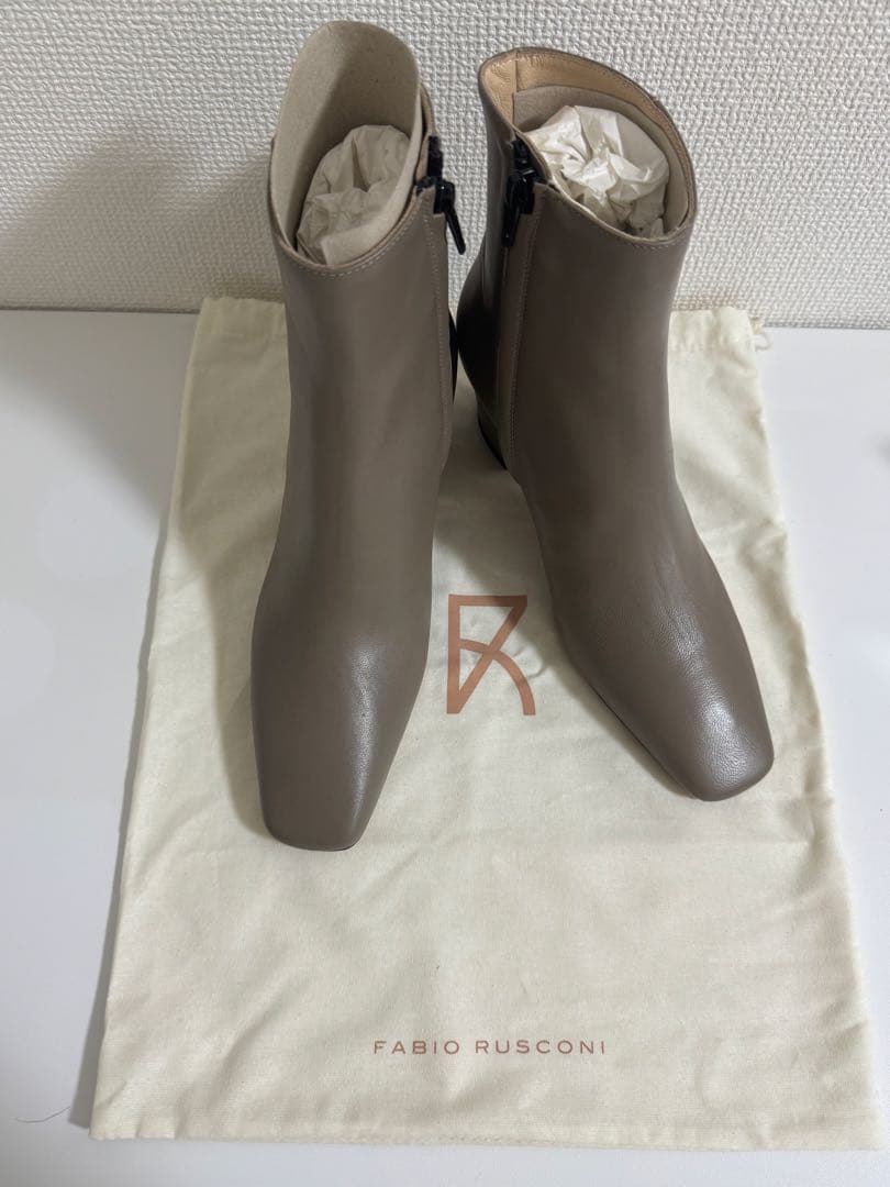 FABIO RUSCONI グレー レザー ショートブーツ