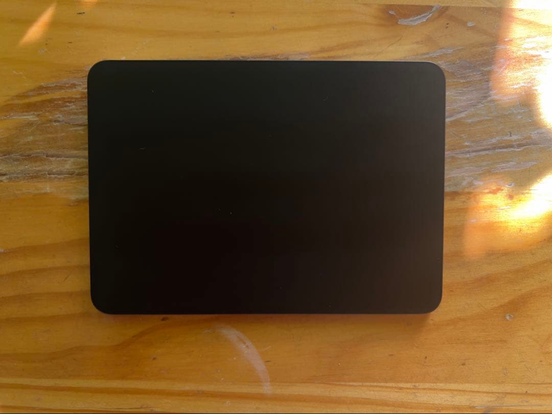 apple Magic Trackpad 3 ブラック　Lightningモデル