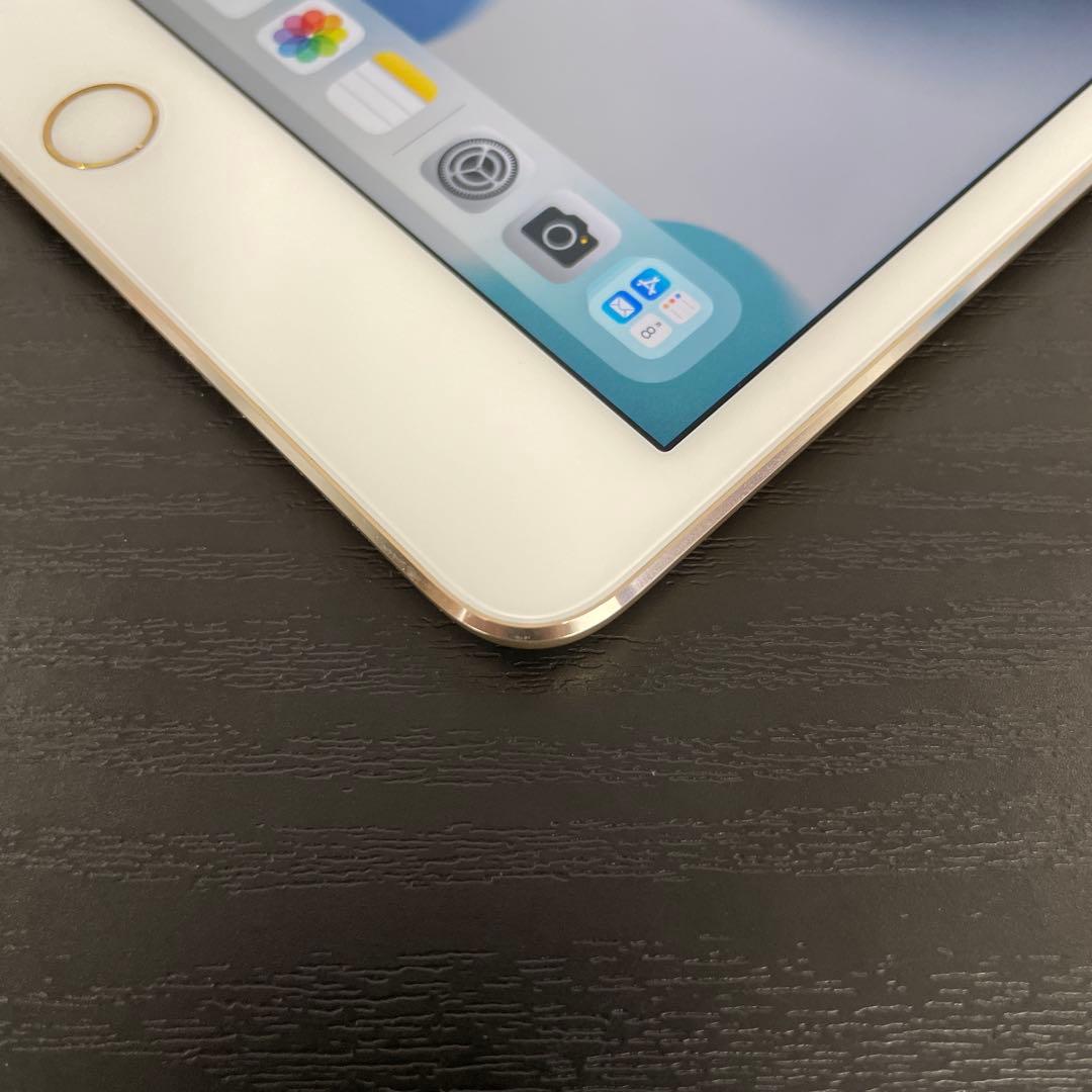 Apple iPad mini 4 128GB Wi-Fiモデル　ゴールド